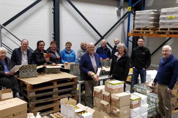 SHOE Voorbereiden kerstpakketten 2018 (1)