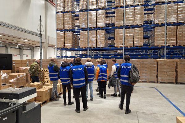 Bezoek ROC studenten aan E. van Wijk Forwarding