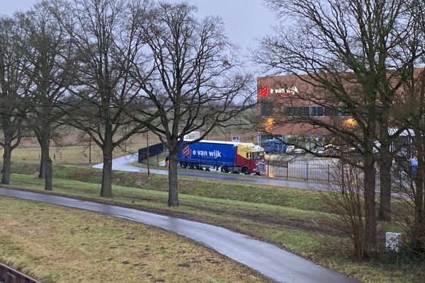 Allereerste E. van Wijk Forwarding trailer op de weg!